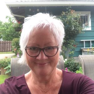 Meet your Posher, Deborah